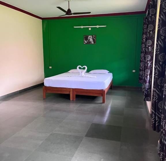 בית מלון כפרי Green Valley Jungle Resort