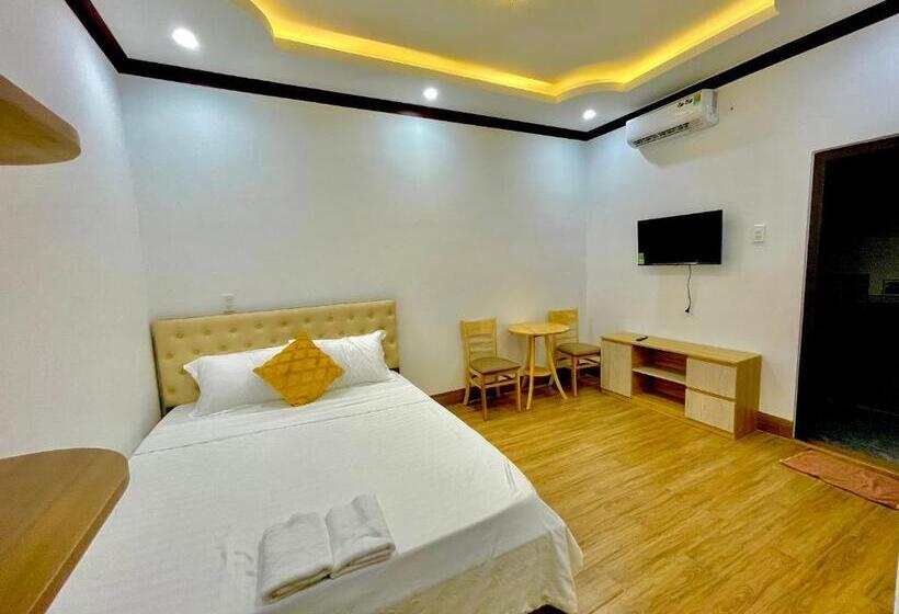 هتل Khách Sạn Villa Hồ Gia Phan Rang