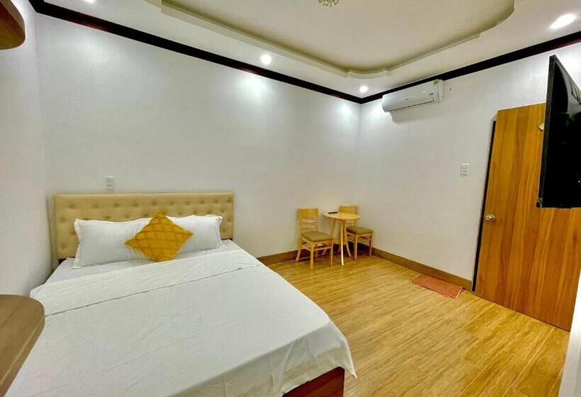 هتل Khách Sạn Villa Hồ Gia Phan Rang