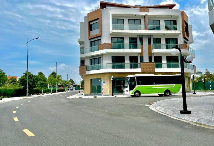 هتل Khách Sạn Villa Hồ Gia Phan Rang