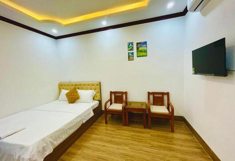 هتل Khách Sạn Villa Hồ Gia Phan Rang