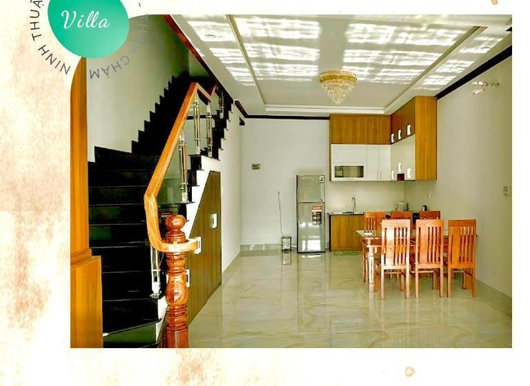 هتل Khách Sạn Villa Hồ Gia Phan Rang