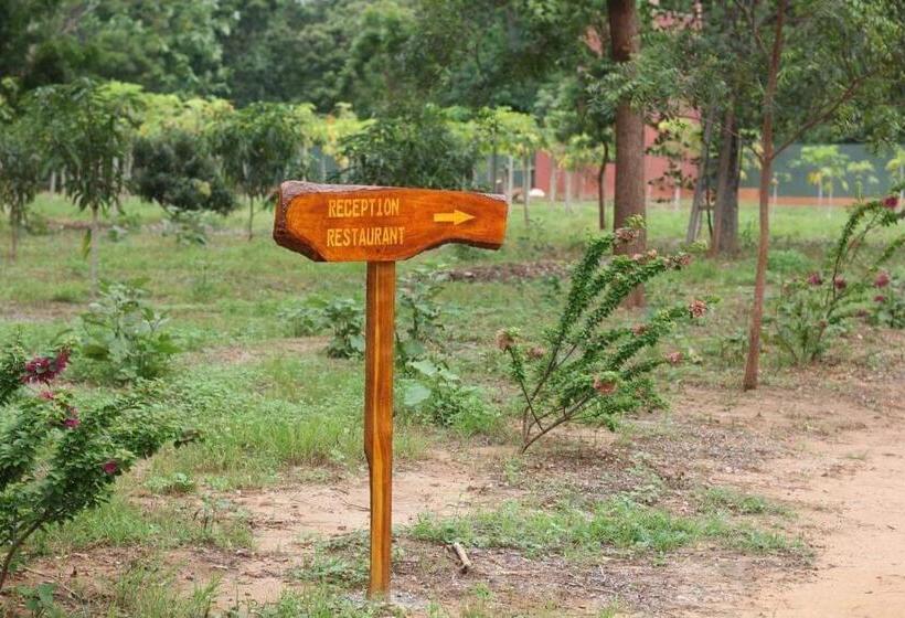 בית מלון כפרי Lakhala Nature Resort