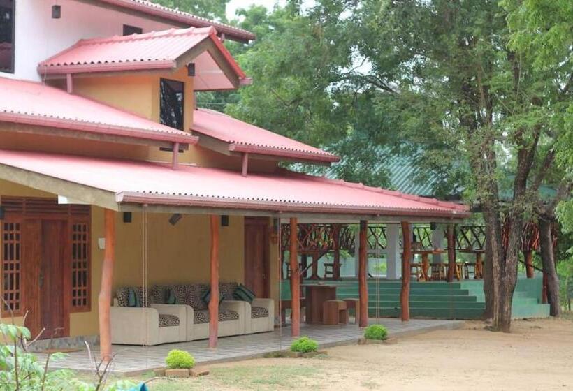 فندق Lakhala Nature Resort