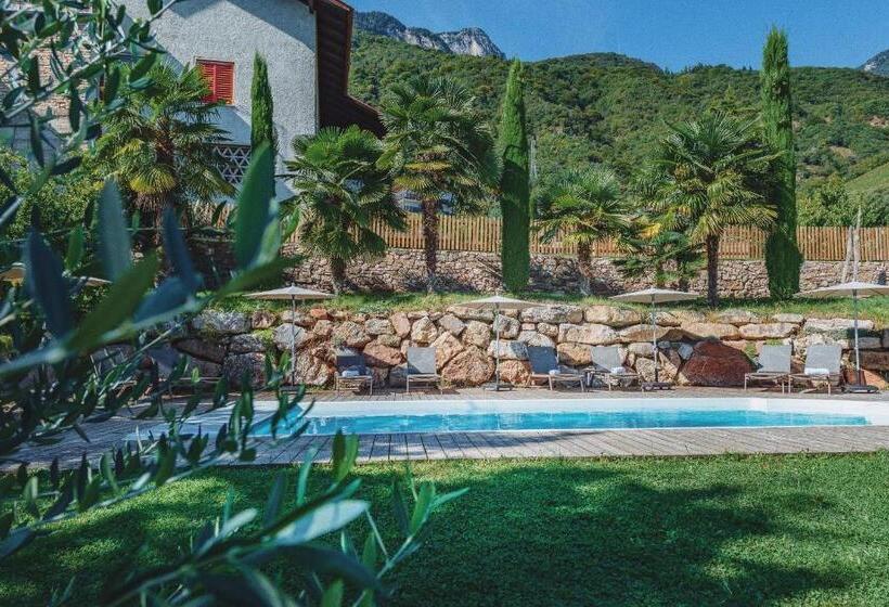 בית מלון כפרי Langenmantel Historic Suites