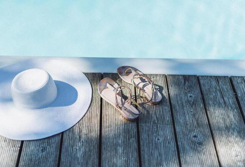 בית מלון כפרי Langenmantel Historic Suites