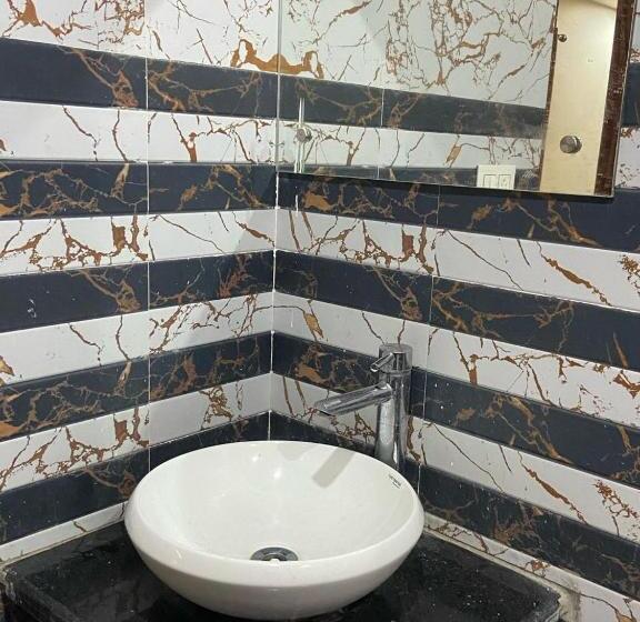 هتل The Grand Touch & The Royal Touch, New Digha ! Easygooroms