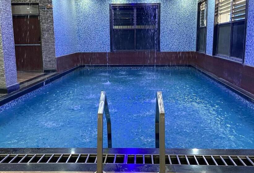 هتل The Grand Touch & The Royal Touch, New Digha ! Easygooroms