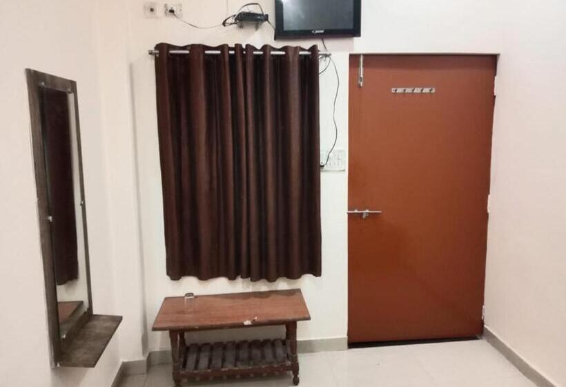 فندق Mangalam Guest House