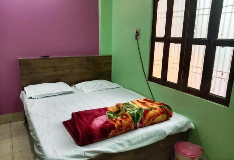 فندق Mangalam Guest House