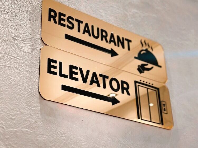 فندق Marmaris Family Restaurant And