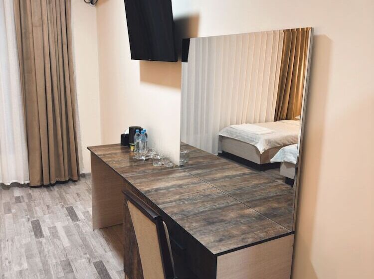 فندق Marmaris Family Restaurant And