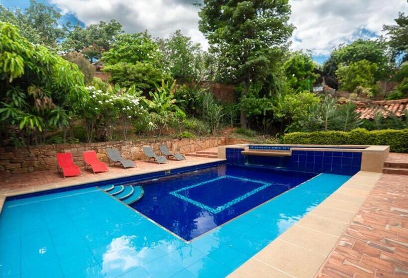 בית מלון כפרי Masaya Achiotte   Family Room   Colombia