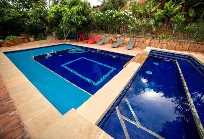 בית מלון כפרי Masaya Achiotte   Family Superior Room   Colombia