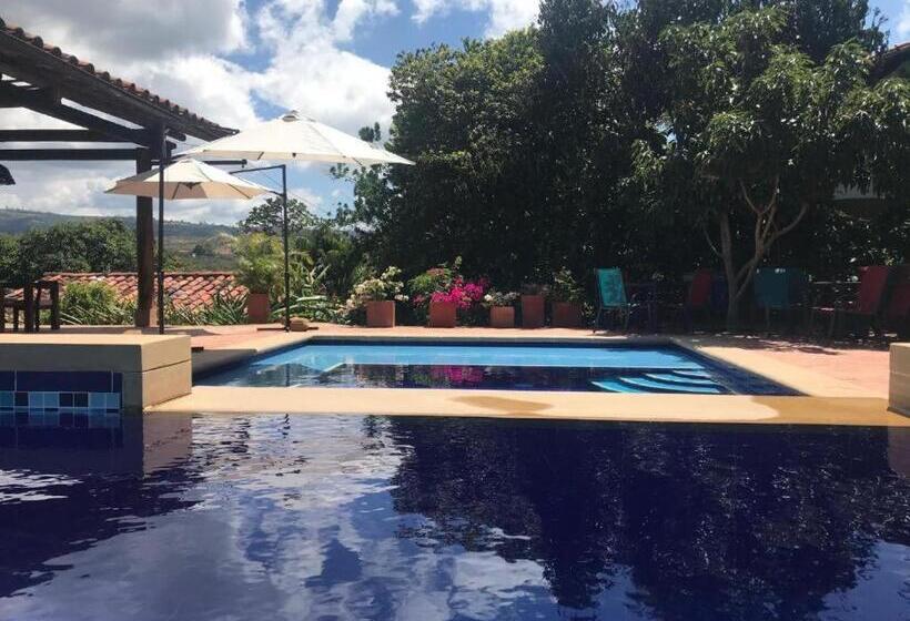 בית מלון כפרי Masaya Achiotte   Family Superior Room   Colombia