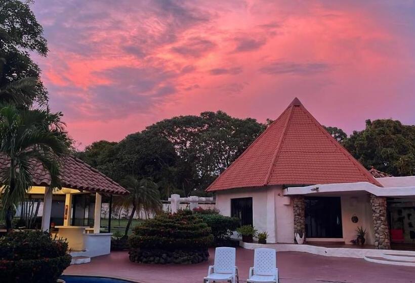 فندق Mia Nueva Gorgona