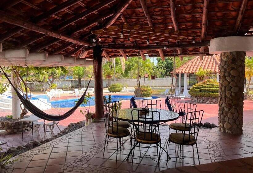 فندق Mia Nueva Gorgona