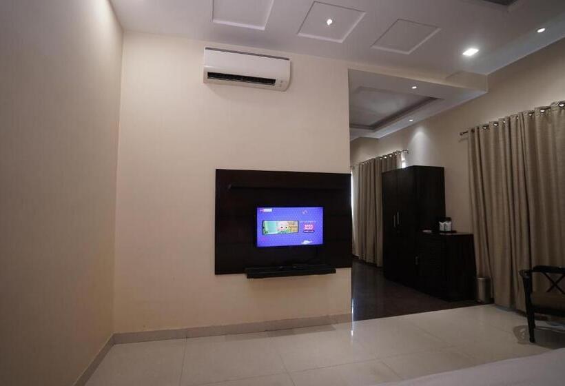 Nirmal Hotel And Resort