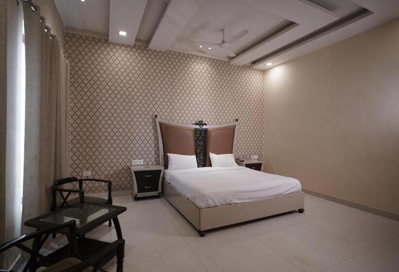 Nirmal Hotel And Resort