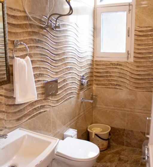 Отель Pine Retreat Shimla