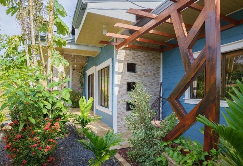 فندق Root Wellness Arenal