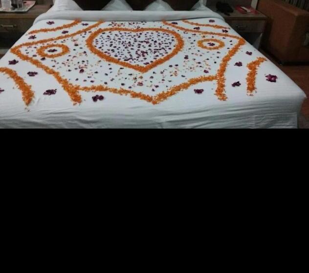 هتل Royal Grand By Skua World