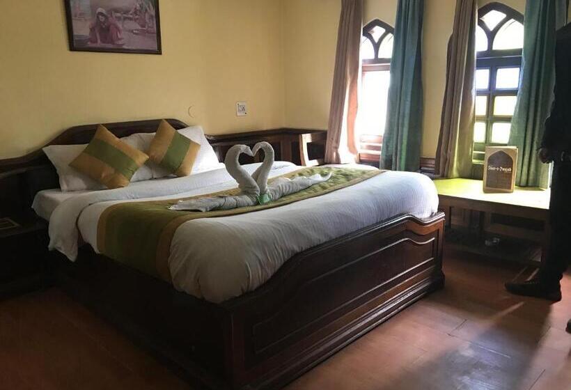 فندق Eagle Nest Central Heated