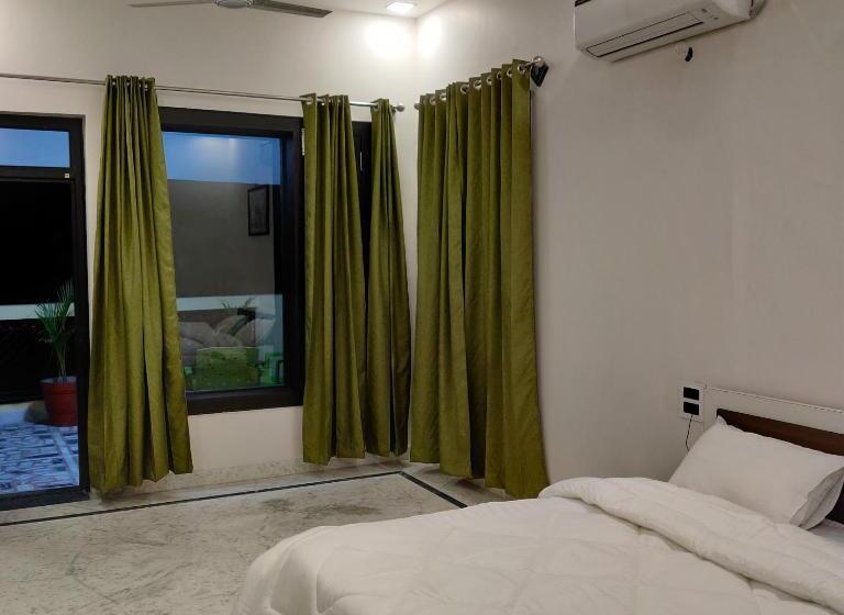 호텔 The Raarees Mountain View Cottage, Munnar Nested In Nature S Lap