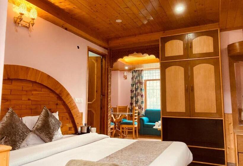 호텔 Shobha Pine Grove