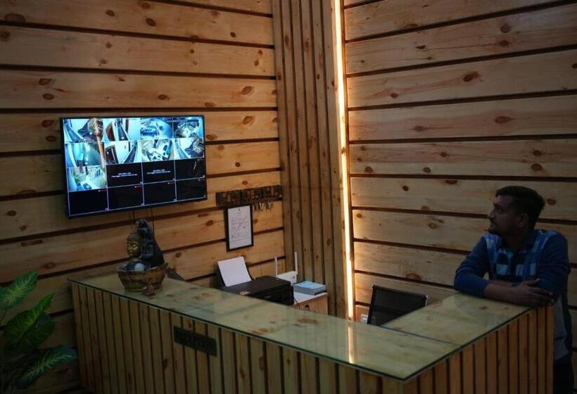 فندق Swaransh By Prakshi Hospitality