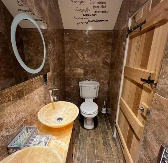 Отель The Bridge House Restaurant And