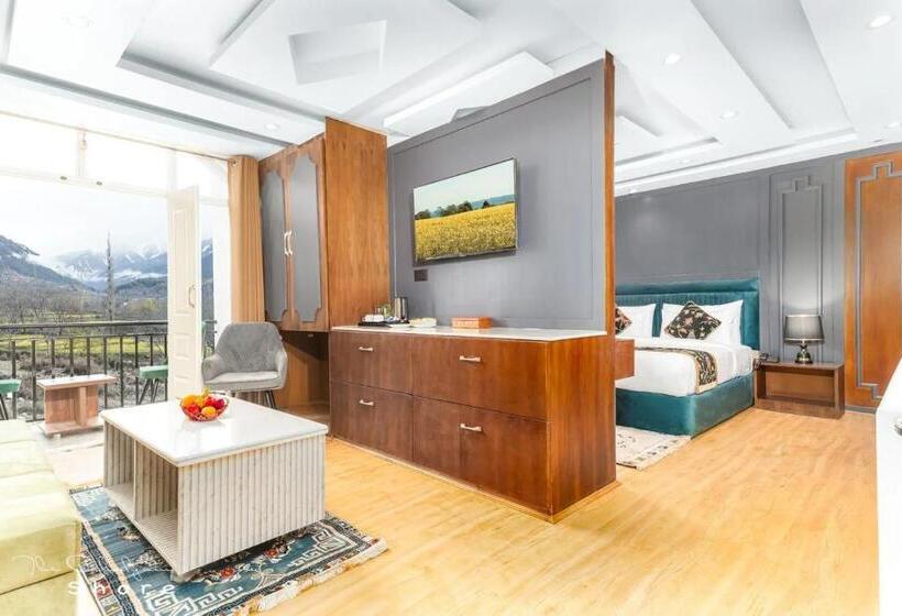 فندق The Pahalgam Shore