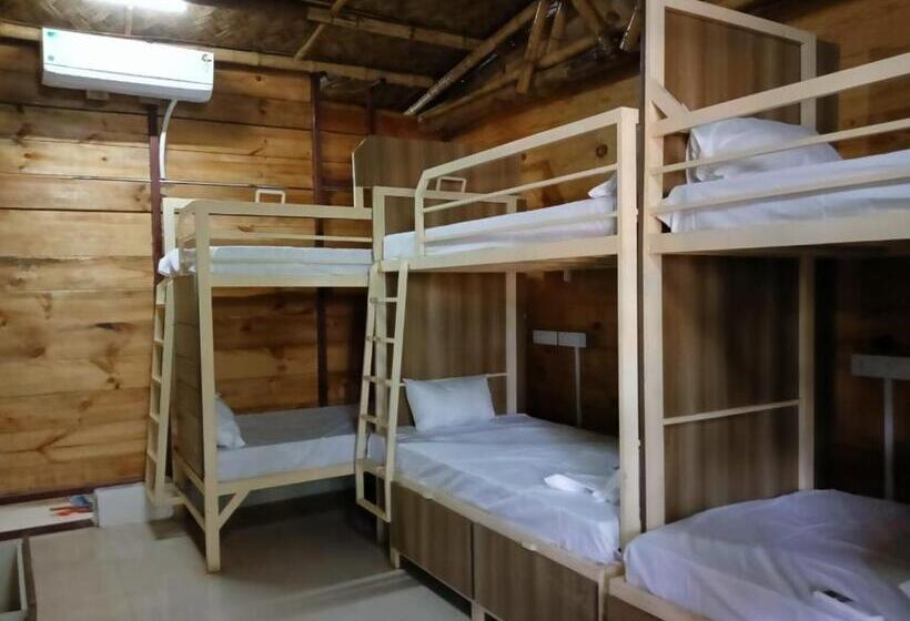 Jeet Hostel & Rooms