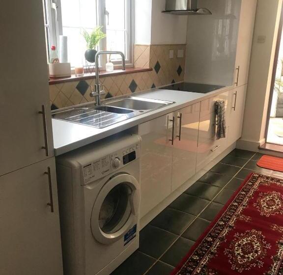 モーテル Modern Bromley House In London Br5