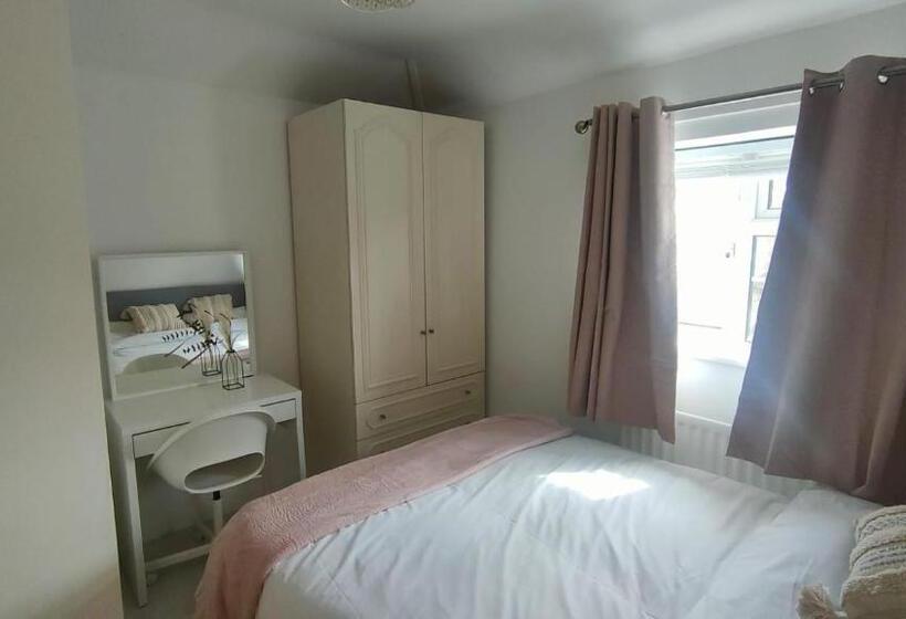 モーテル Modern Bromley House In London Br5