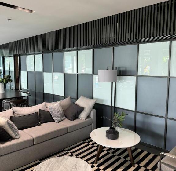 Nue Noble Chaengwattana