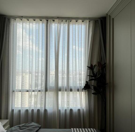 Nue Noble Chaengwattana