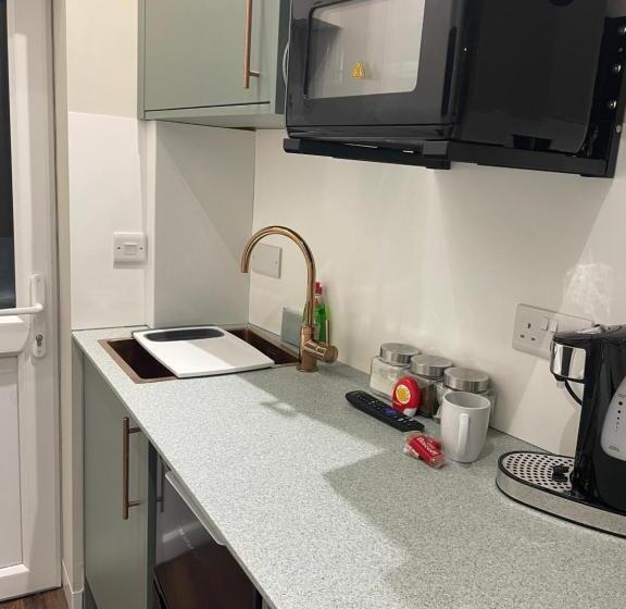 Пансион Anchor Annex