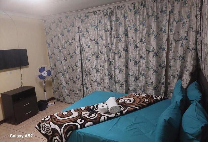 ペンション Comfort Zone Guest House