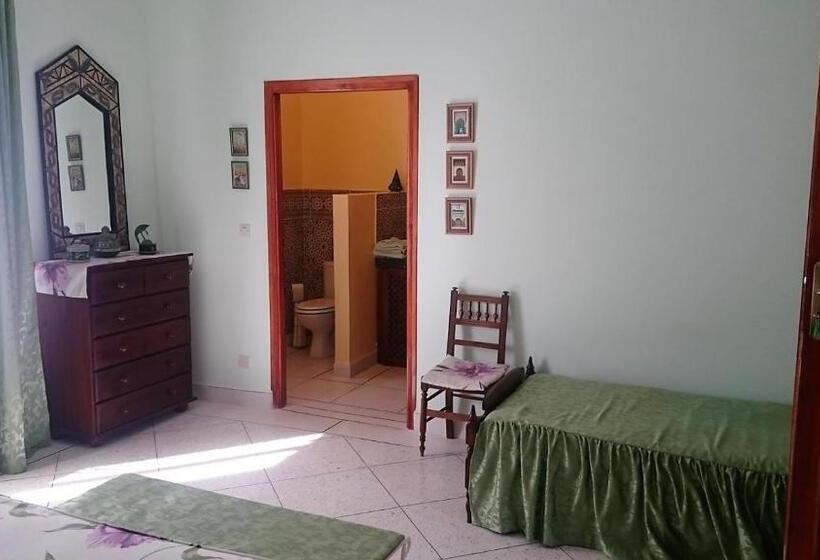 پانسیون Domaine Des Sloughis