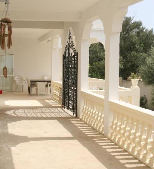 پانسیون Domaine Des Sloughis