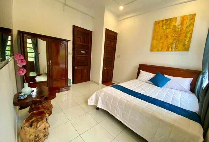 پانسیون Golden Guesthouse