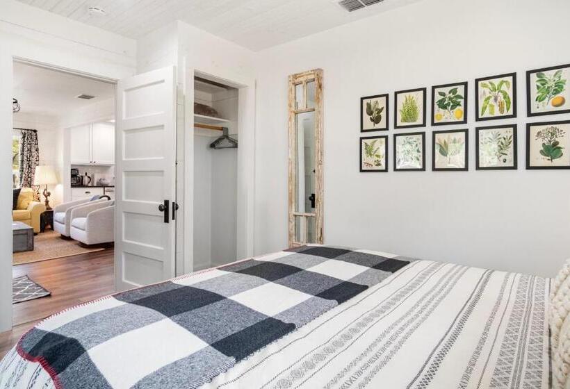 بنسيون Hill Country Mirage