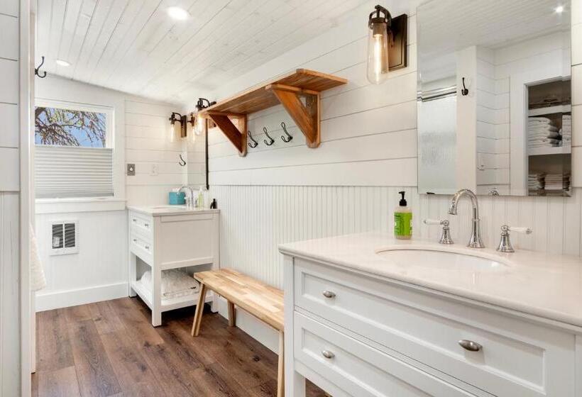 بنسيون Hill Country Mirage