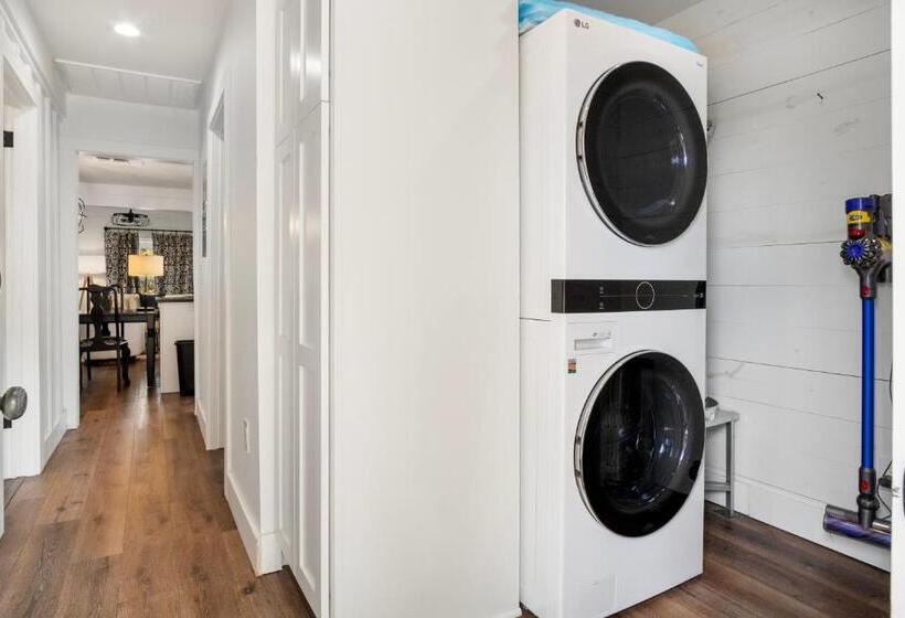 بنسيون Hill Country Mirage