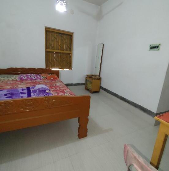 Пансион India Tours Only Maa Tara Guest House