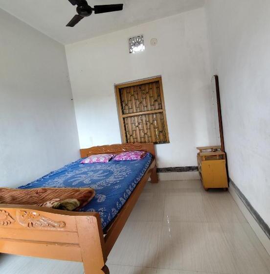 ペンション India Tours Only Maa Tara Guest House