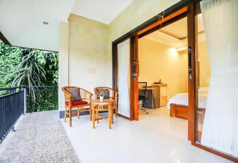 بنسيون Modern Room W/ Desk, Office Chair & Kitchenette /3