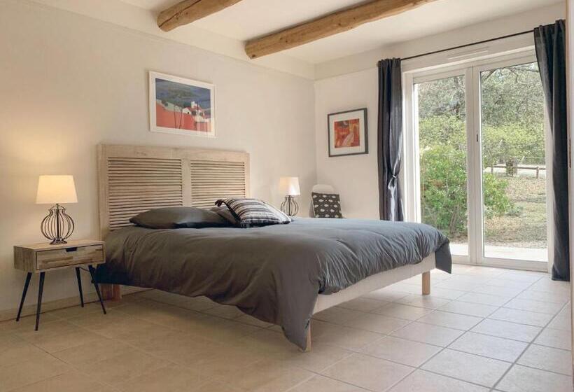 ペンション Pierres Blanches