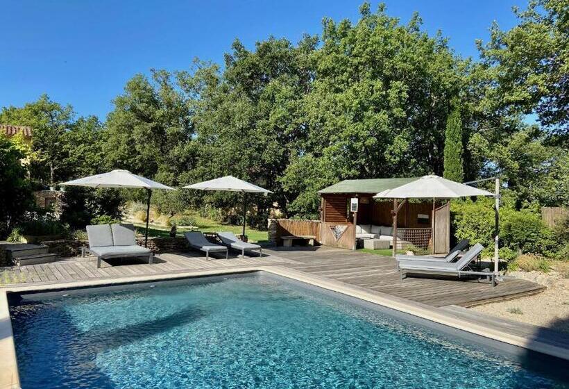 ペンション Pierres Blanches